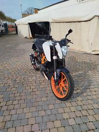KTM Duke 390
