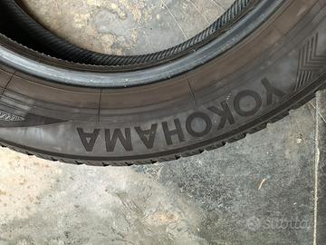Gomme invernali YOKOHAMA  215/60 R17 96H