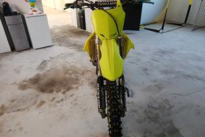 Suzuki rmz 450