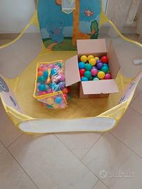 Piscina per bambini con palline
