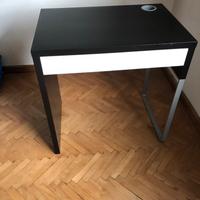 Scrivania Ikea usata