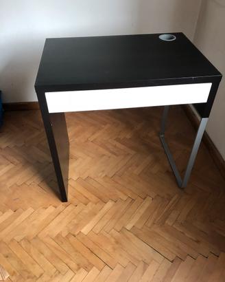 Scrivania Ikea usata
