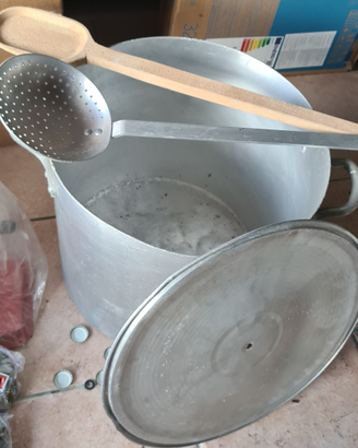 Accessori per salsa di pomodoro
