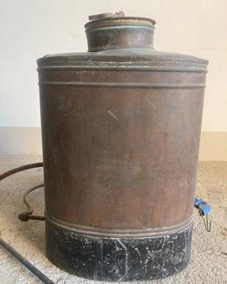 Antica pompa per verderame