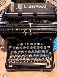 Macchina da scrivere  antica Underwood