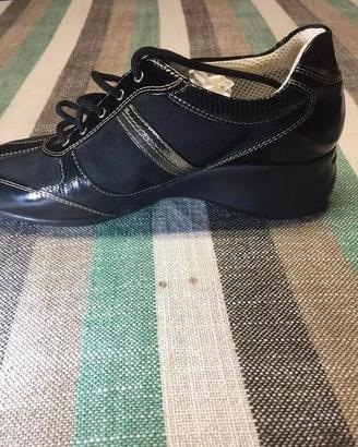 scarpe nere cromo lucido + tex  Geox taglia 38,5