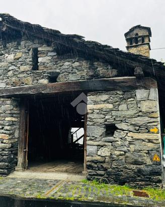 RUSTICO A SAINT-RHEMY-EN-BOSSES