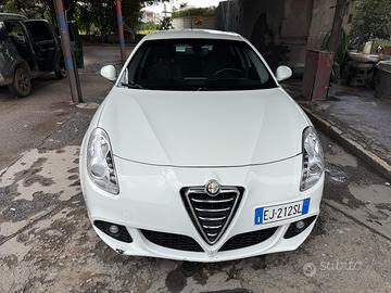 Alfa Romeo Giulietta 1.4 turbo benzina + GPL