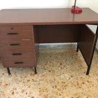 scrivania anni 60