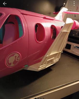 Barbie, jet + ambulanza con accessori 