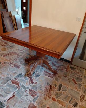 tavolo in noce allungabile