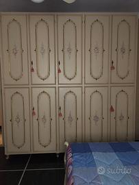 Camera da letto matrimoniale in stile