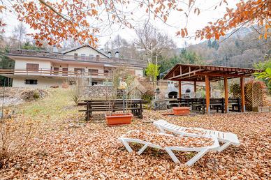 VILLA SINGOLA A CAVEDINE