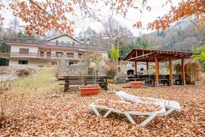 VILLA SINGOLA A CAVEDINE