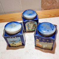 Scatole in latta da collezione Dodo Canister