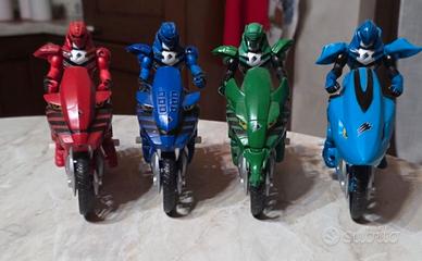 power rangers com motocicletta 
