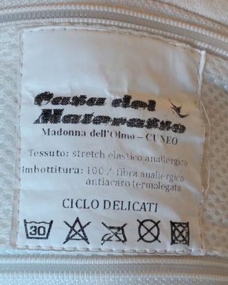 2 materassi singoli con doghe in legno