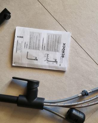 Rubinetto miscelatore con doccino AQUATOWN DOCCIA