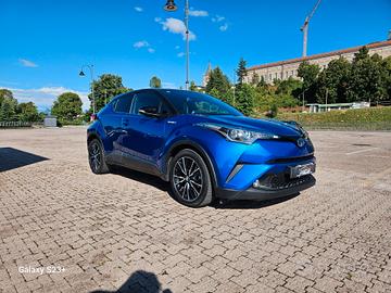 Toyota C-HR 1.8 Hybrid valutiamo usato /