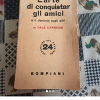 Libro L’arte di conquistare un amico di Carneige