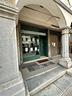 negozio-vetrinato-in-centro-storico