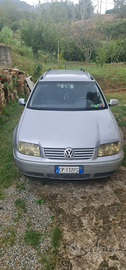 VOLKSWAGEN Bora - 2004
