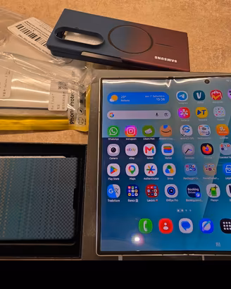 Samsung Galaxy fold 7 512gb Mint