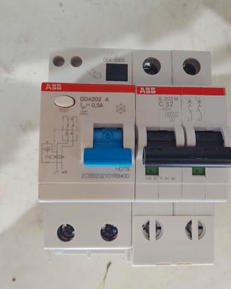 Magnetotermico differenziale monofase ABB C32 0.3A