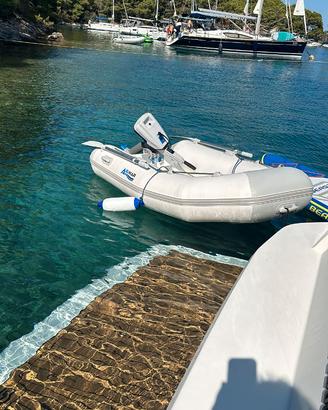 Tender Arimar VTR 250 Elite con motore elettrico