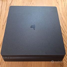 Play Station 4 slim