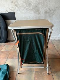 Mobiletto da campeggio