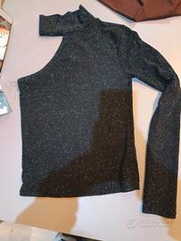 maglia nera mono spalla