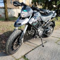 Ducati hypermotard 796