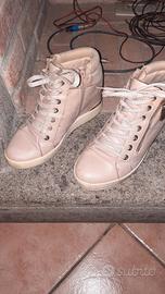 scarpe da ginnastica con zeppa interna