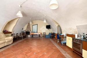 NEGOZIO A SAN SEVERO