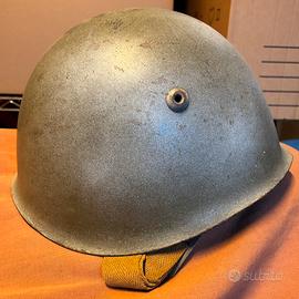 Elmetto italiano M33