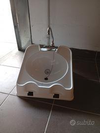 Lavello in ABS pieghevole a parete