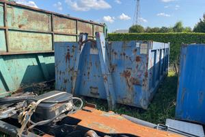 CONTAINER SCARRABILE USATO A CIELO APERTO