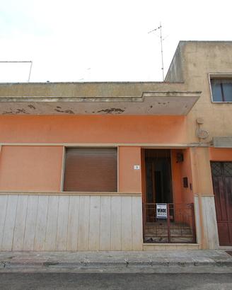 Abitazione con giardino