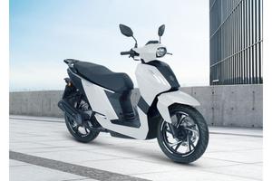 Peugeot Tweet 200 Active - 2026