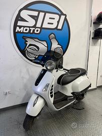 Piaggio GTS 300