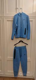 Nike Tech felpa e pantalone