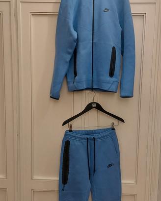 Nike Tech felpa e pantalone