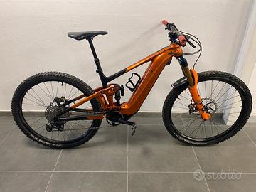 Ebike giant trance accessoriata