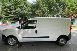 FIAT DOBLO’ 1.4 turbo natural power ( metano/benz)