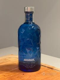 Bottiglia vodka absolut facet edizione limitata