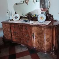 credenza  con specchio..