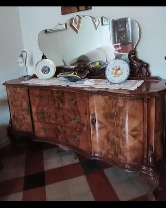 credenza  con specchio..