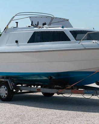 Barca cabinata Cranchi con Yamaha e carrello