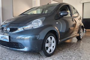 Toyota Aygo 1.0 12V VVT-i 5 porte Sol